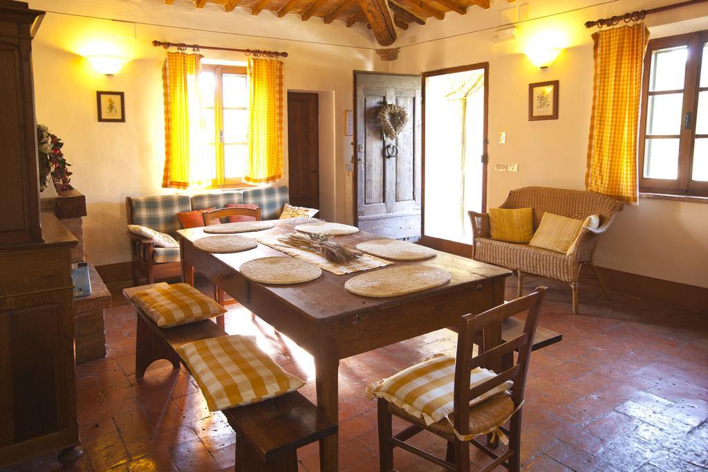 Agriturismo Il Fienile Montepulciano Stazione Buitenkant foto